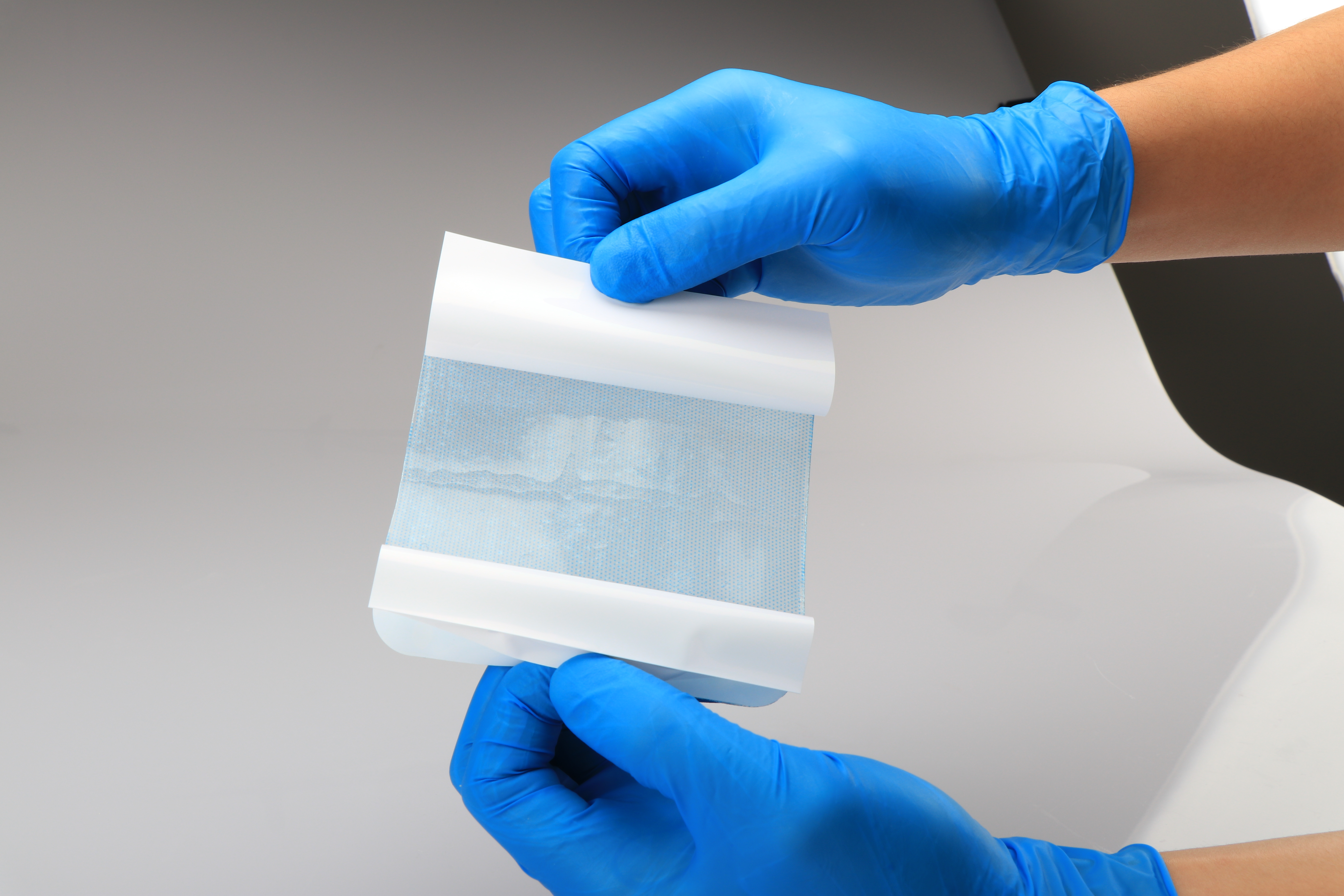 Absorbierender steriler medizinischer Hydrogel-Verband zur Behandlung kleinerer Verbrennungen